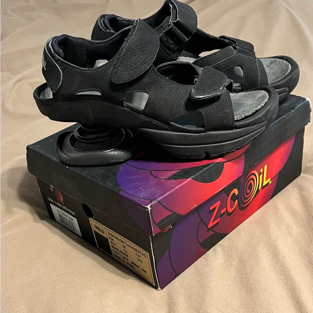 Z-Coil Sidewinder Black Sandals